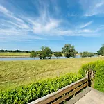 Luxchalet Ella Mit Aussicht Auf Ijssel Im Mit Pool Und Holland Niederlande Casa de Férias Lathum