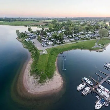 度假居 Luxchalet Ella Mit Aussicht Auf Ijssel Im Mit Pool Und Holland Niederlande *