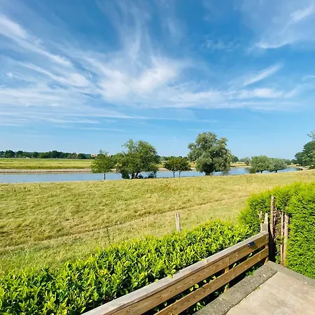 Luxchalet Ella Mit Aussicht Auf Ijssel Im Mit Pool Und Holland Niederlande 度假居 Lathum