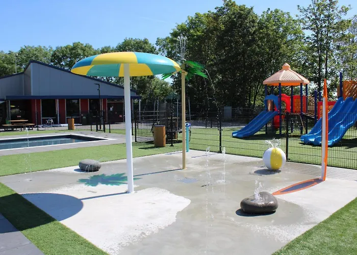 Vakantiehuis Luxchalet Ella Mit Aussicht Auf Ijssel Im Mit Pool Und Holland Niederlande Lathum