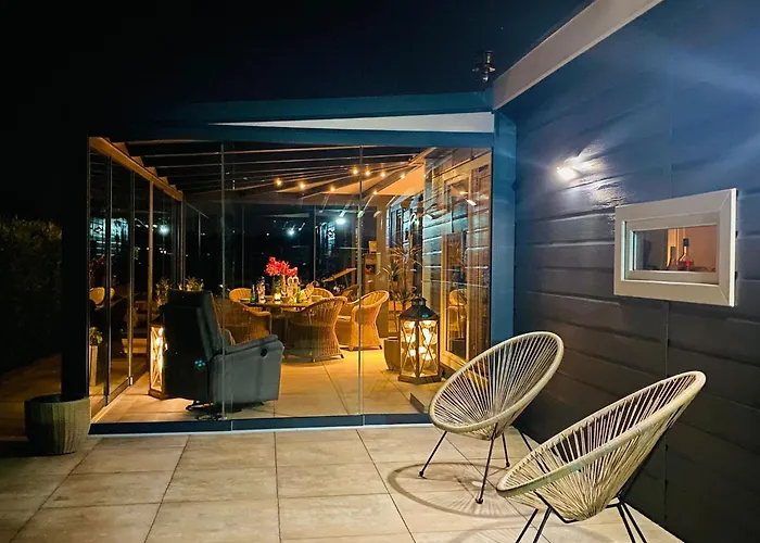 Vakantiehuis Luxchalet Ella Mit Aussicht Auf Ijssel Im Mit Pool Und Holland Niederlande