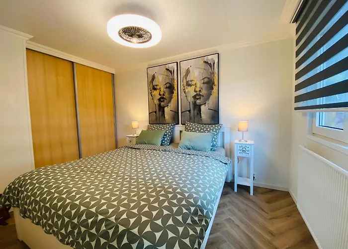 Luxchalet Ella Mit Aussicht Auf Ijssel Im Mit Pool Und Holland Niederlande Vakantiehuis *