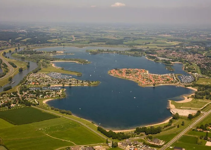 Luxchalet Ella Mit Aussicht Auf Ijssel Im Mit Pool Und Holland Niederlande Semesterbostad