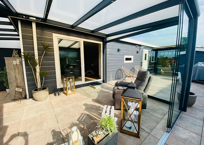 Luxchalet Ella Mit Aussicht Auf Ijssel Im Mit Pool Und Holland Niederlande Semesterbostad Lathum